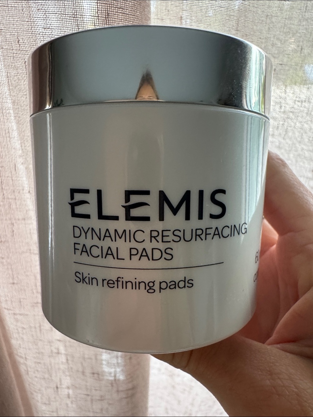ELEMIS white and silver Dynamic Resurfacing Facial Pads